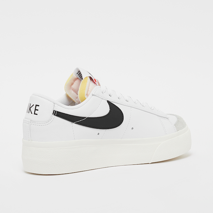 Nike WMNS Blazer Low Platform branco 2525 3