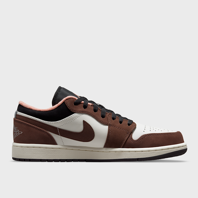 Jordan Air Jordan 1 Low SE castanho 3284 2