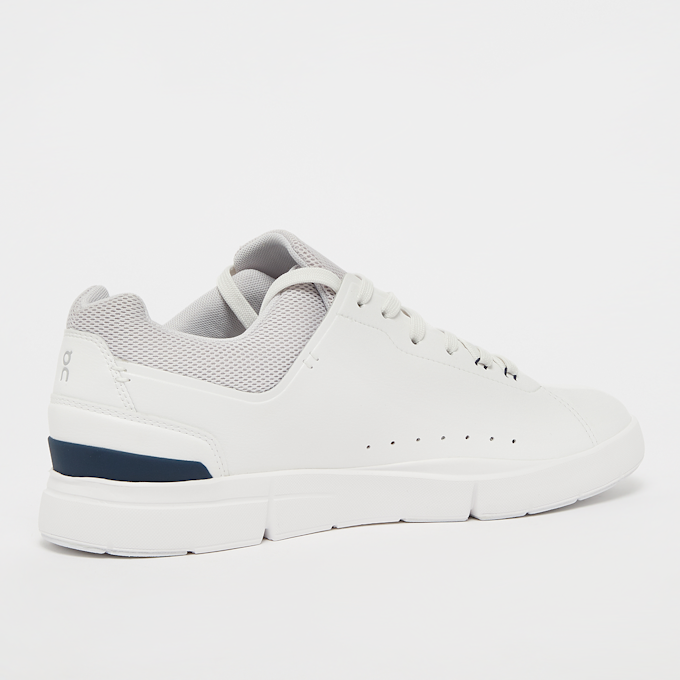 On The Roger Advantage blanc 6054 3