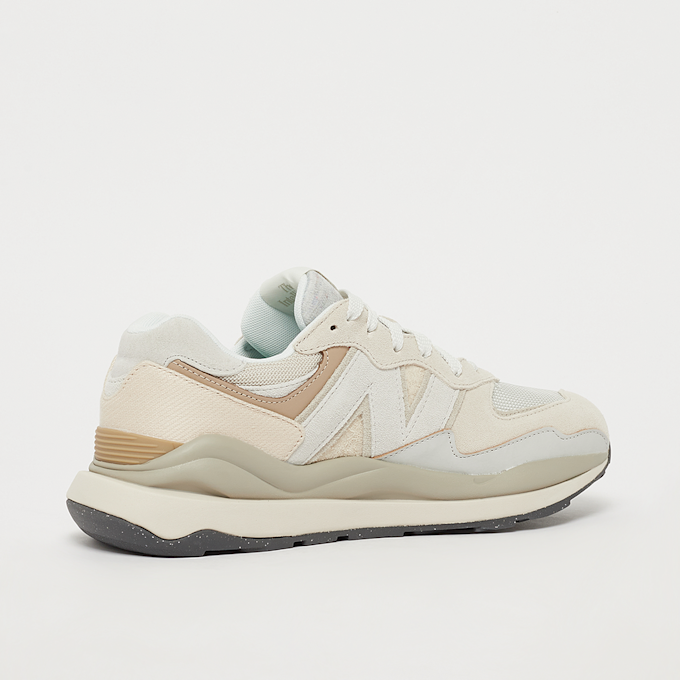 New Balance 5740 noir 6914 3