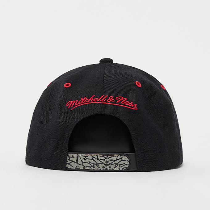 Mitchell & Ness Day 3 Snapback Chicago Bulls NBA crna 9352 2
