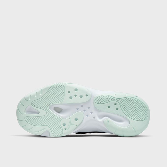 Jordan Air Jordan 11CMFT Low (GS) beige 9922 3