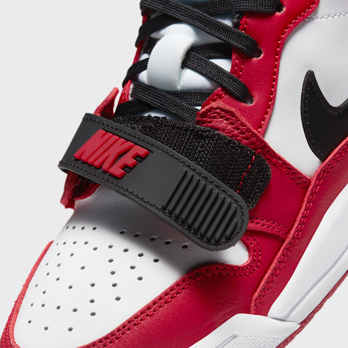 Jordan Legacy 312 Low (GS) biały 9926 9