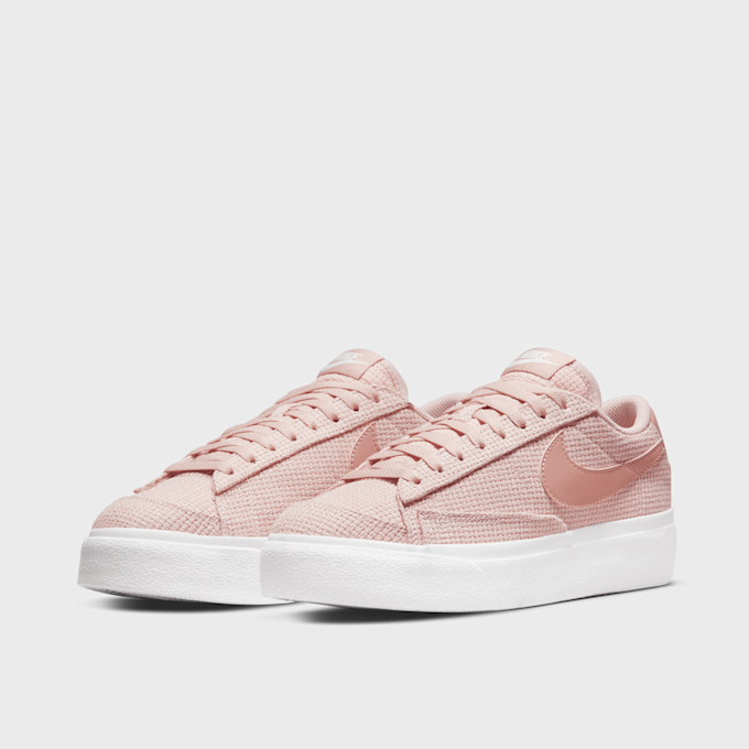 Nike WMNS Blazer Low Platform Essentials rose 10691 4