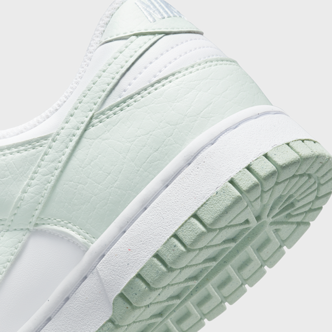 Nike WMNS Dunk Low Next Nature branco 10692 8