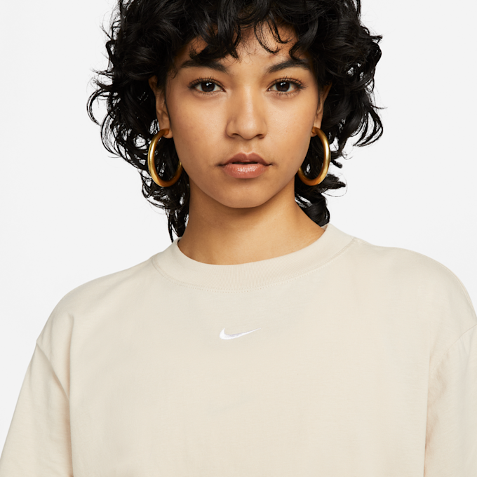 Nike Sportswear Essentials Women's T-Shirt bež 10917 3