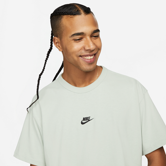 Nike Sportswear Premium Essentials T-Shirt zielony 10926 3