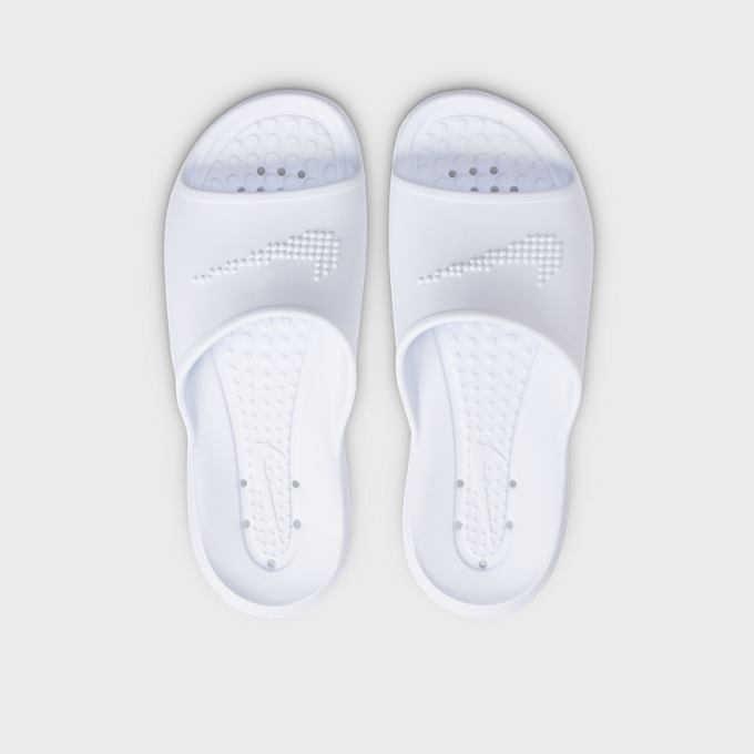 Nike WMNS Victori One blanco 11053 4