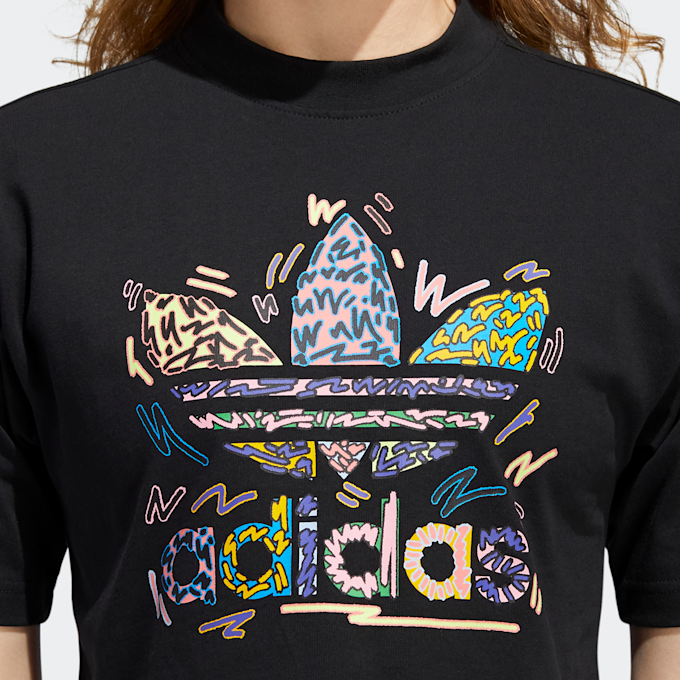adidas Originals Love Unites Cropped Trefoil T-Shirt zwart 12604 5