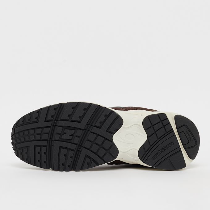 New Balance 725 braun 15686 4