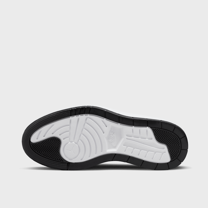 Jordan WMNS Air Jordan 1 Elevate Low SE silber 15928 3