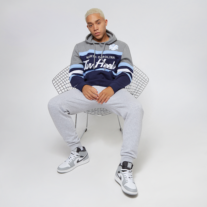 Mitchell & Ness Ncaa Head Coach Hoody University Of North Carolina blau 16004 5