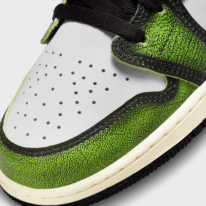 Jordan 1 Low SE (GS) crna 16210 7