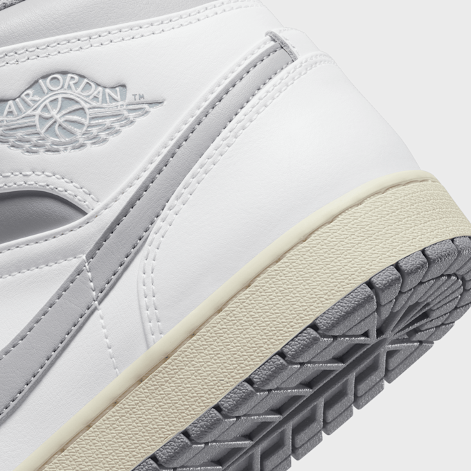 Jordan Air Jordan 1 Mid biały 16323 8