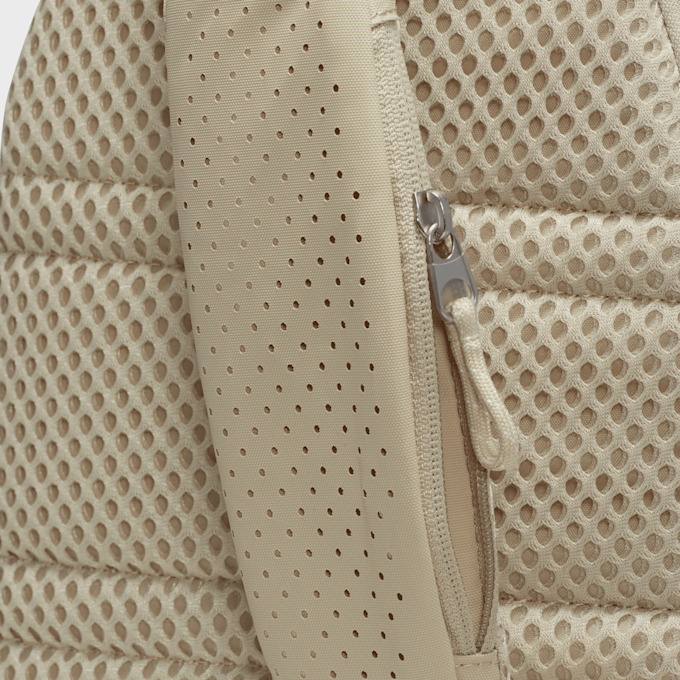 Nike Sportswear Essentials Sling Bag (8L) beige 16688 7