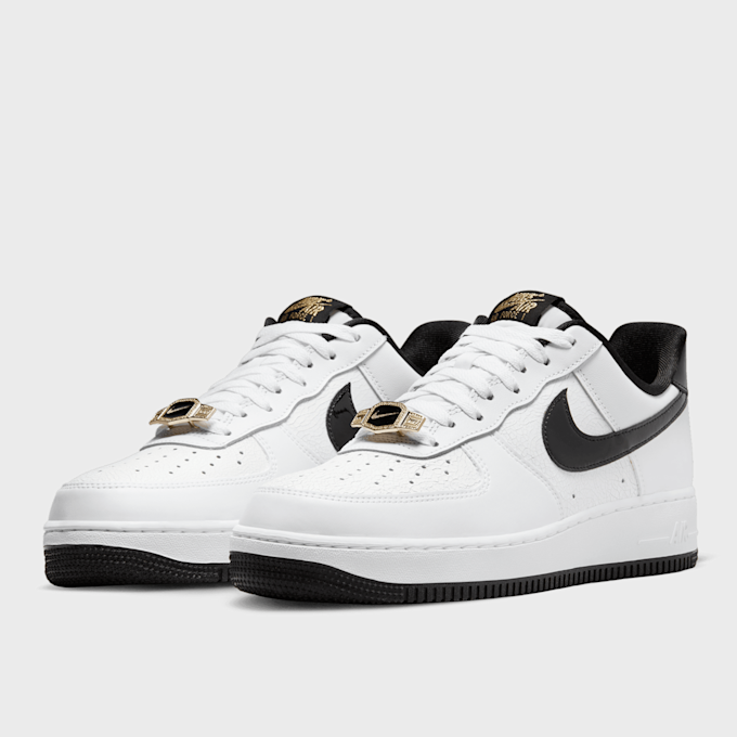 Nike   Air Force 1 07 LV8 EMB blanc 16720 4