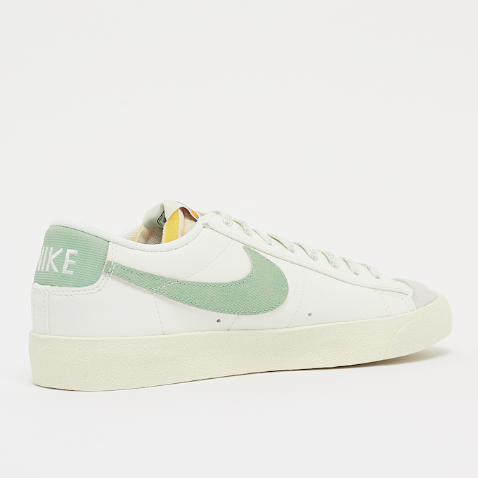Nike Blazer Low 77 PRM weiß 16731 3