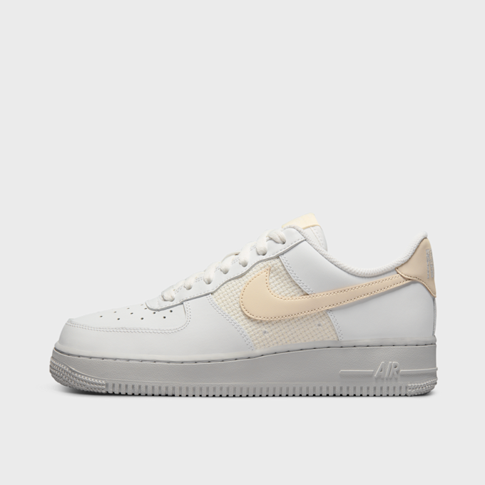 Nike   WMNS Air Force 1 '07 ESS blanc 16807 1