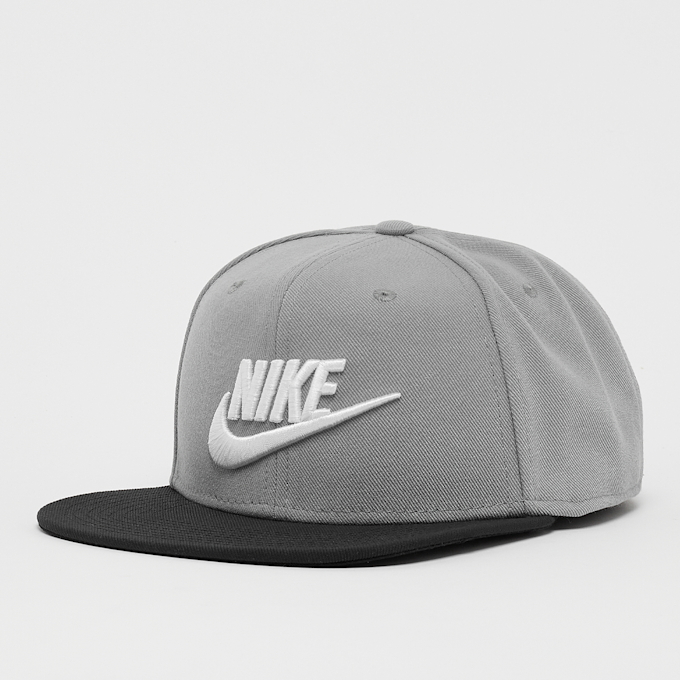 Nike Sportswear Dri-FIT Pro Futura schwarz 16838 1