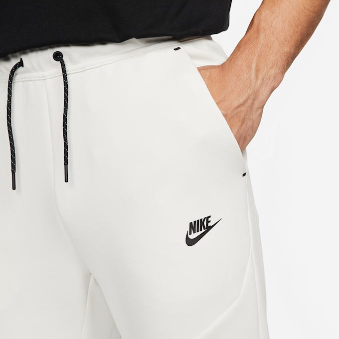 Nike Sportswear Tech Fleece Joggers grau 16980 3