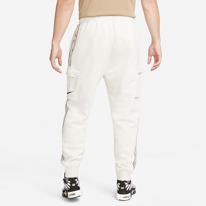 Nike Sportswear Repeat Fleece Cargo Pants beż 16999 2