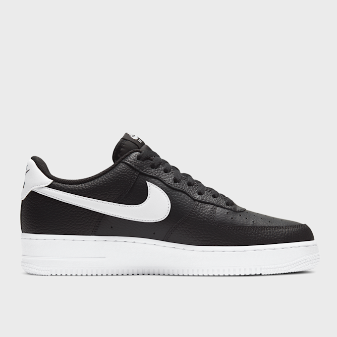 Nike Air Force 1 '07 czarny 17039 2