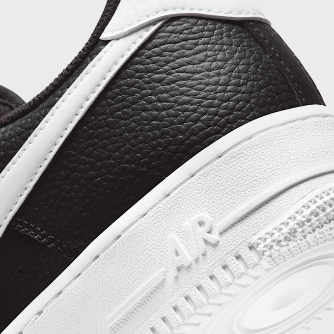 Nike Air Force 1 '07 czarny 17039 8