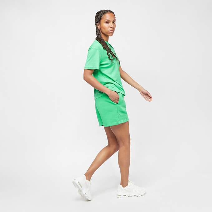 SNIPES Small Logo Essential Sweatshorts green grün 17424 4