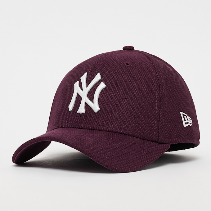 New Era 9Forty Diamon Era New York Yankees crvena 13240 1