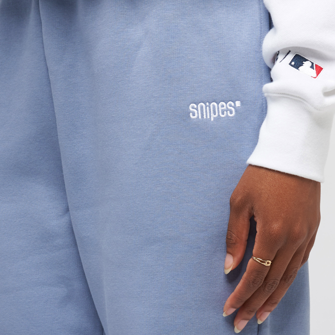 SNIPES Small Logo Essential Oversize Sweatpant rojo 13673 3