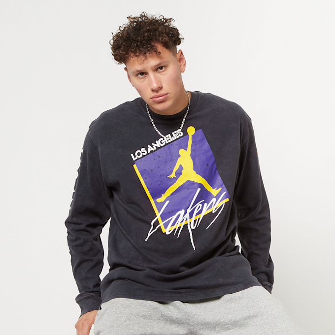 Nike Los Angeles Lakers Courtside Statement Edition Men's Jordan Max90 NBA Long-Sleeve T-Shirt preto 14190 1