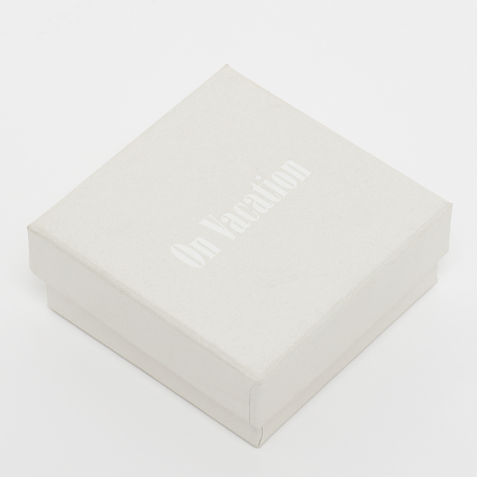 On Vacation Round Logo Pendant Necklace zlatna 14199 3