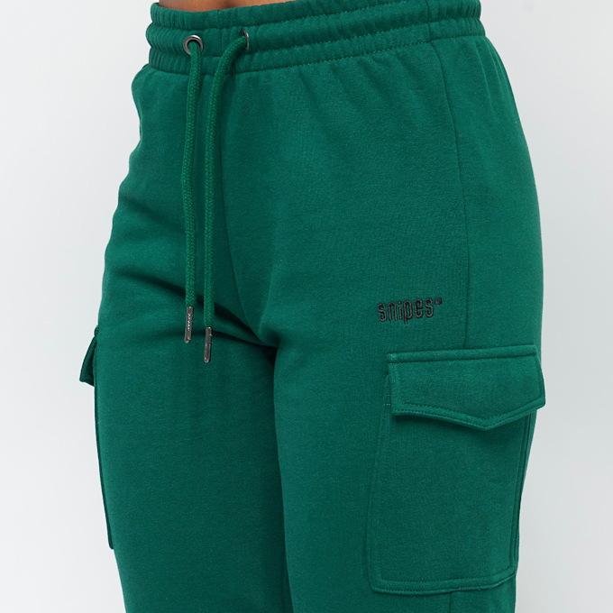 SNIPES Small Logo Essential Tight Cargo Sweatpants verde 14641 3