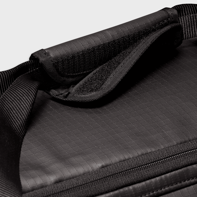 Nike   Brasilia Winterized Training Duffel Bag (Medium, 44L) preto 14714 5