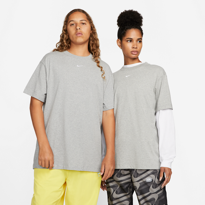 Nike Sportswear Essentials T-Shirt siva 14893 1