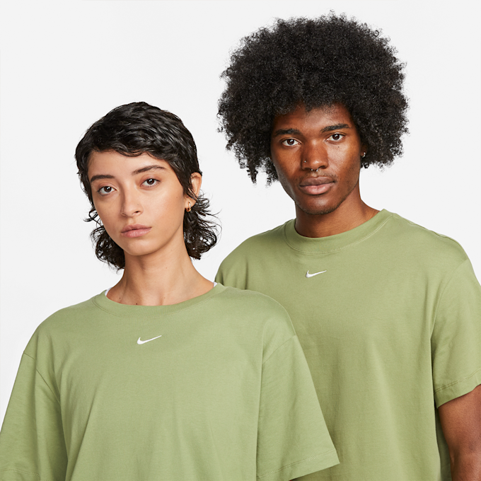 Nike Sportswear Essentials T-Shirt zelena 14903 3