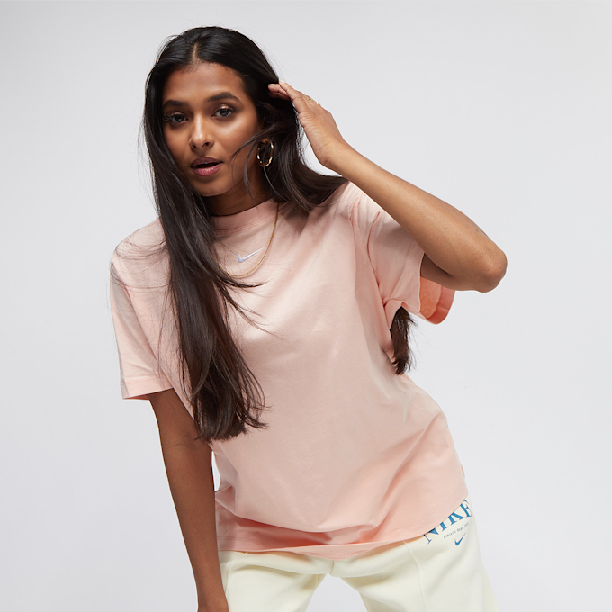 Nike Sportswear Essential Tee Boyfriend orange 14906 1