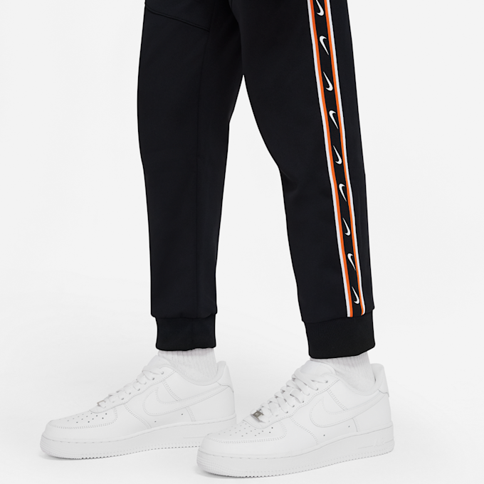 Nike Sportswear Repeat Joggers schwarz 14977 5