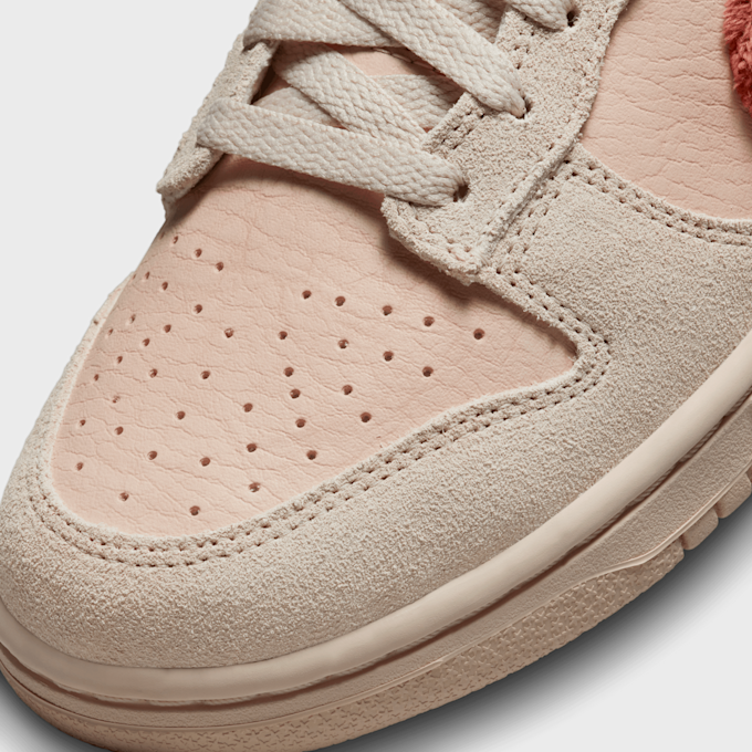 Nike WMNS Dunk Low biały 14988 7