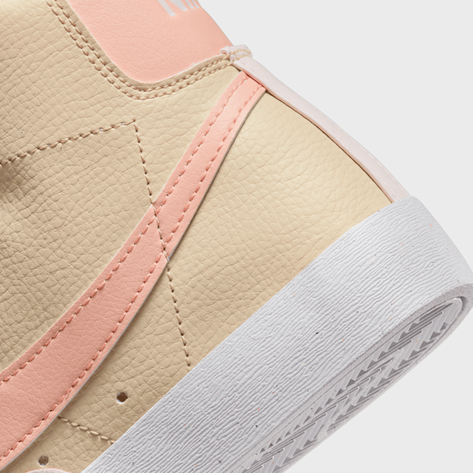 Nike WMNS Blazer Mid '77 beige 14992 6