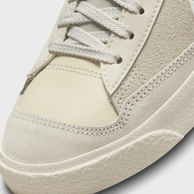 Nike   Blazer Mid '77 SE D (GS) bianco 15007 7