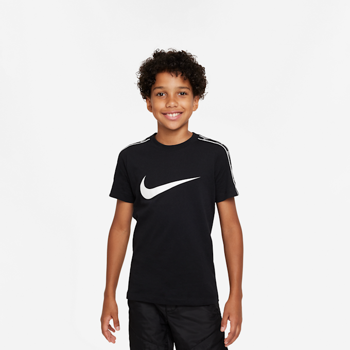 Nike Sportswear Repeat T-Shirt noir 15031 1