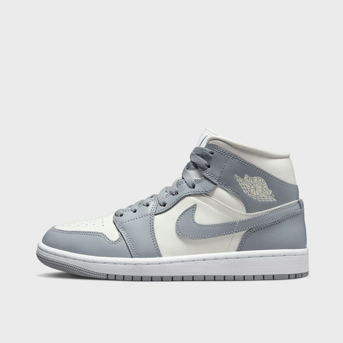Jordan WMNS Air Jordan 1 Mid grau 15058 1