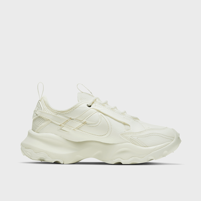 Nike WMNS TC 7900 biały 15103 2