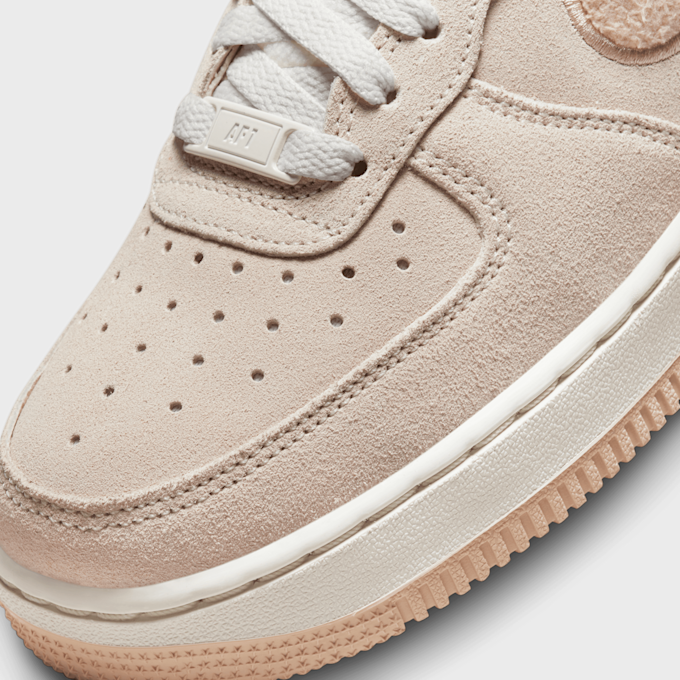 Nike WMNS Air Force 1 '07 SE beige 15137 7