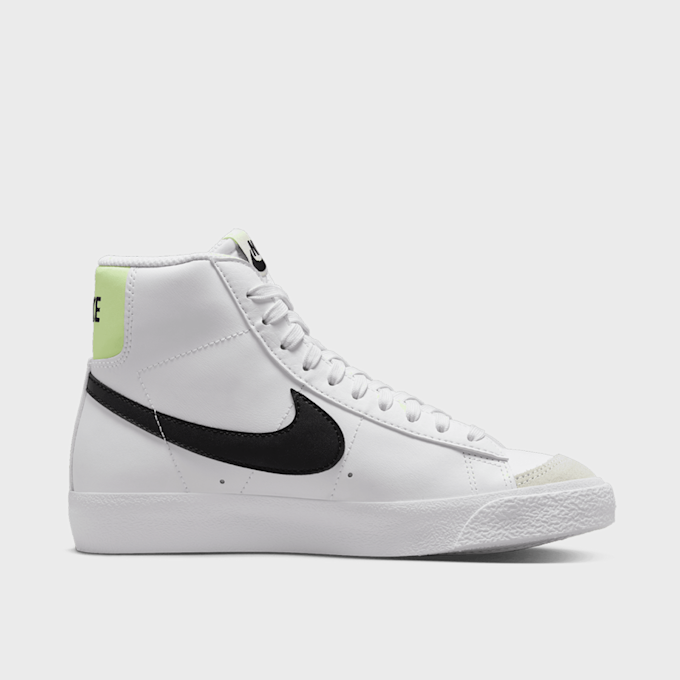 Nike WMNS Blazer Mid '77 (GS) blanco 15193 2