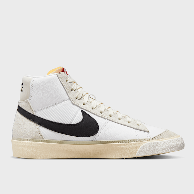 Nike Blazer '77 Remastered blanco 15254 2