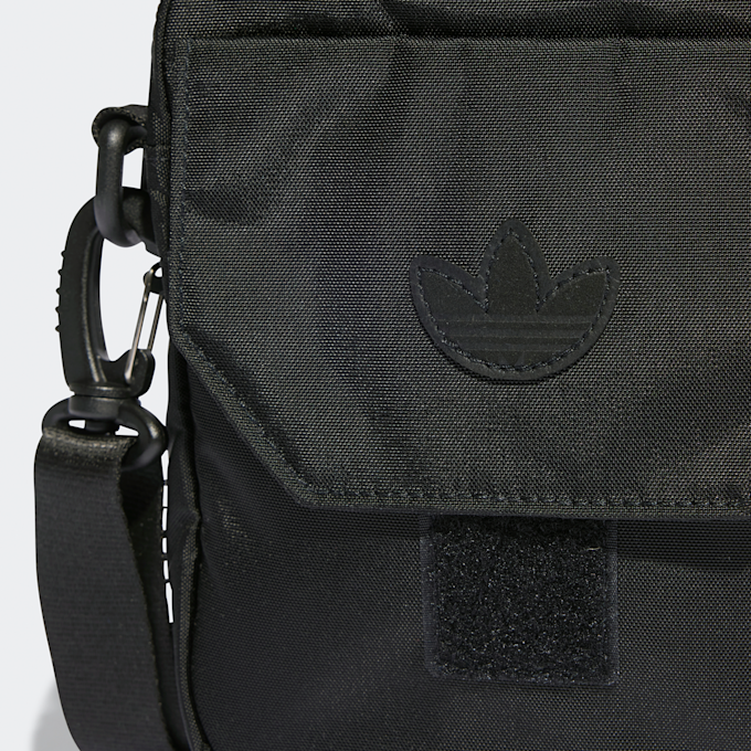 adidas Originals Sac d'épaule adicolor Premium Essentials Festival Bag bleu 18944 5