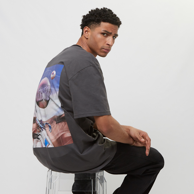 Karl Kani Small Signature Metaverse Block Tee preto 19154 1