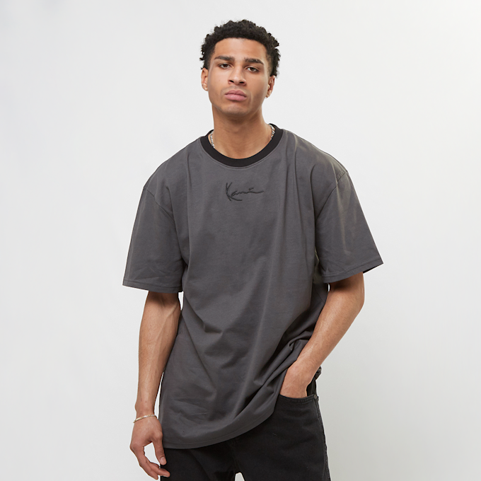 Karl Kani Small Signature Metaverse Block Tee negro 19154 2